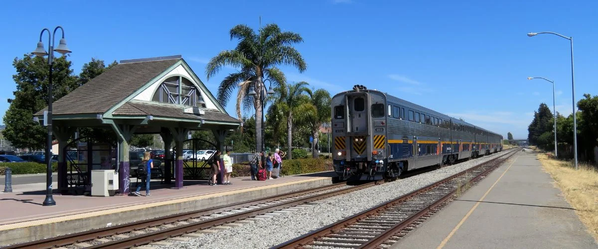 Hayward Amtrak Station, Routes & Schedule