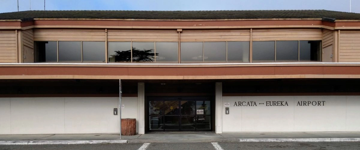 Amtrak Station Near California Redwood Coast–Humboldt County Airport (ACV)