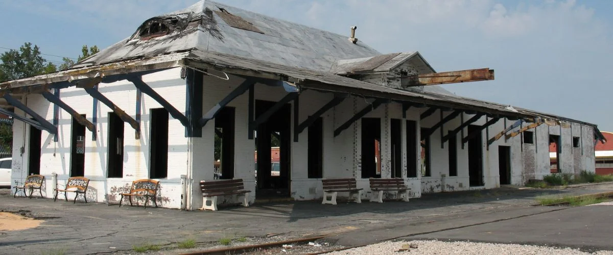 Amtrak Station near Moody Air Force Base (VAD)