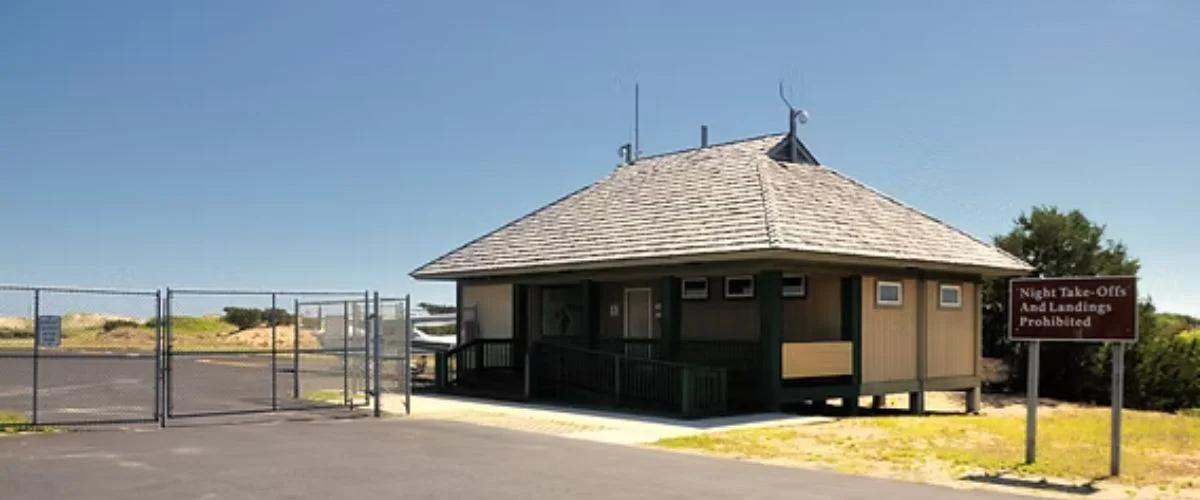 Amtrak Station near Billy Mitchell Airport (HNC)