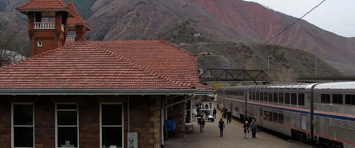 Amtrak Station near Glenwood Springs Municipal Airport (GWS)