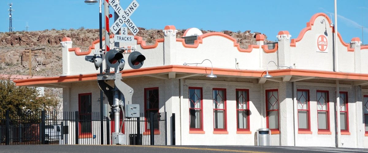 Amtrak Station near Kingman Airport (IGM)