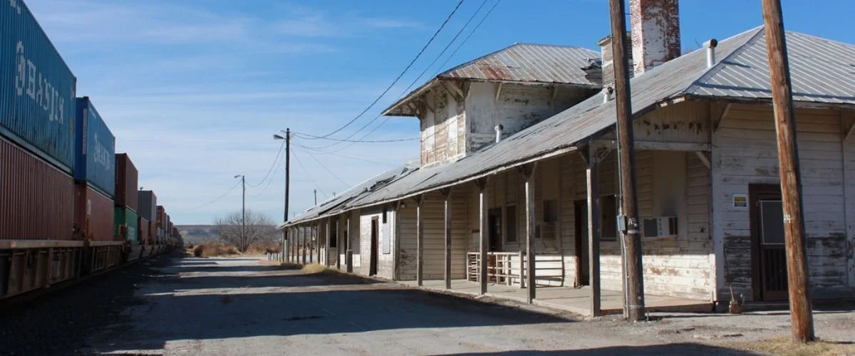Sanderson Amtrak Station, Route & Schedule