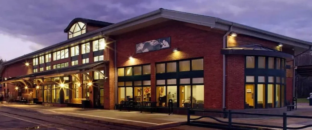 Saratoga Springs Amtrak Station, Routes & Schedule