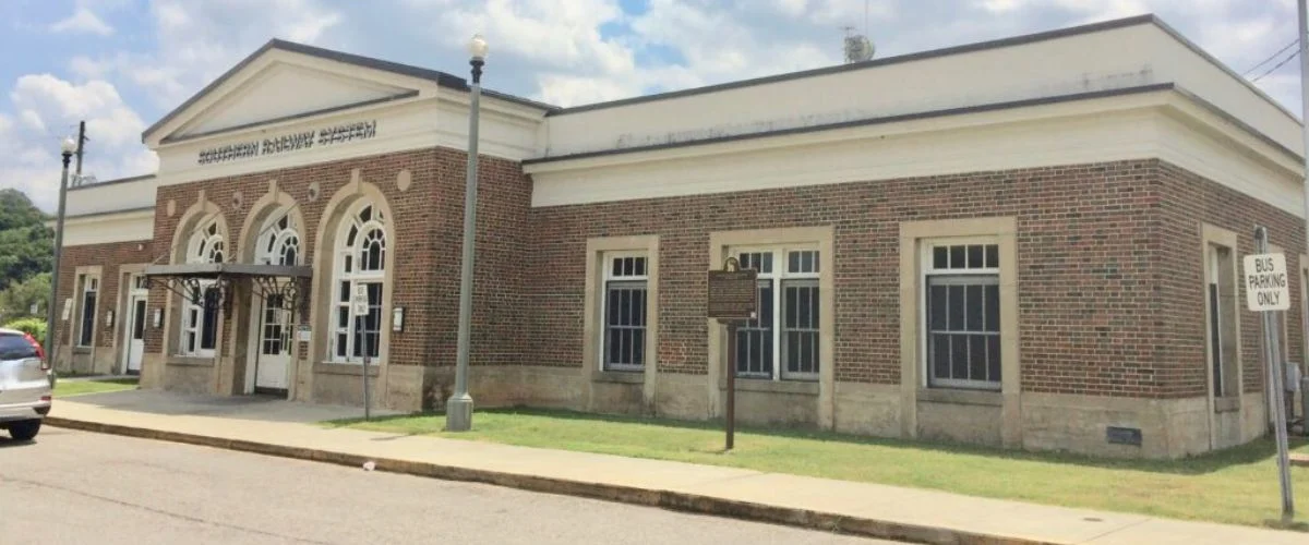 Amtrak Station Near Anniston Regional Airport (ANB)