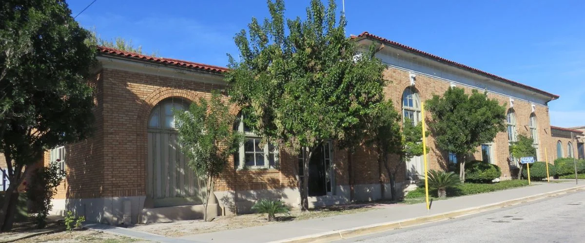 Amtrak Station Near Del Rio International Airport (DRT)
