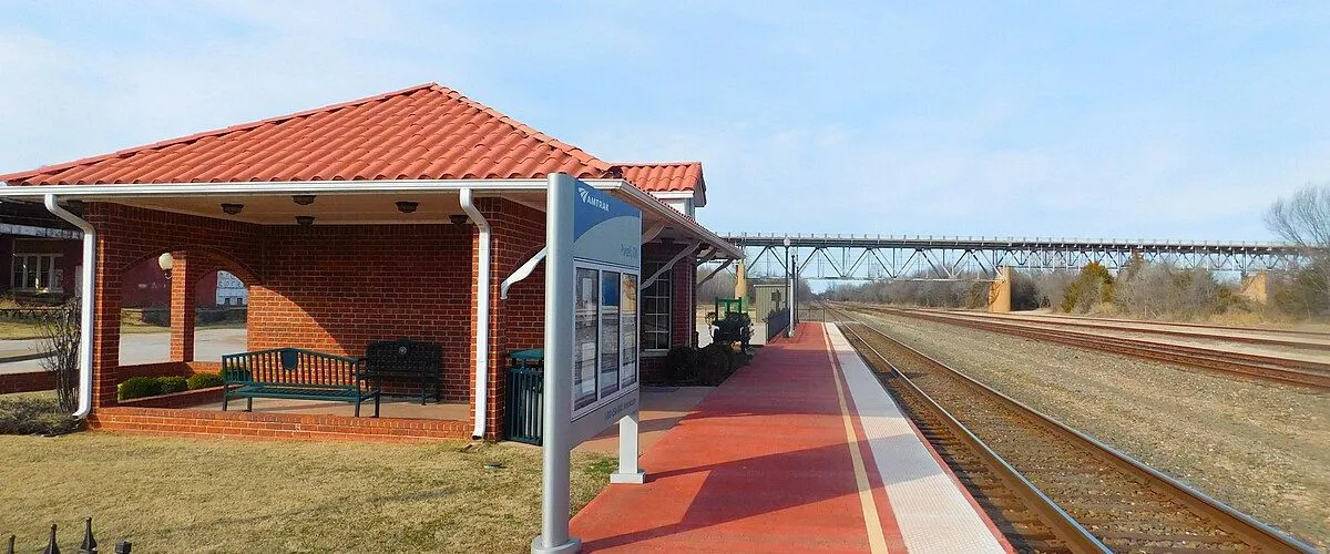 Amtrak Station Near Grove Municipal Airport (GMJ)
